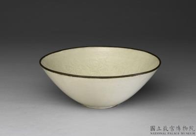 图片[2]-Bowl with impressed decoration of children playing with peonies, Ding ware, Northern Song to Jin dynasty, 11th-13th century-China Archive